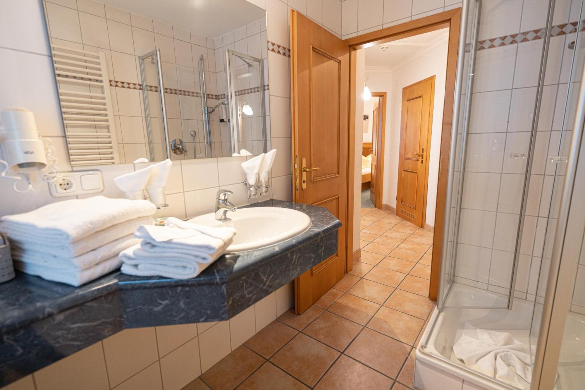 Haller'S Posthotel Riezlern Extérieur photo