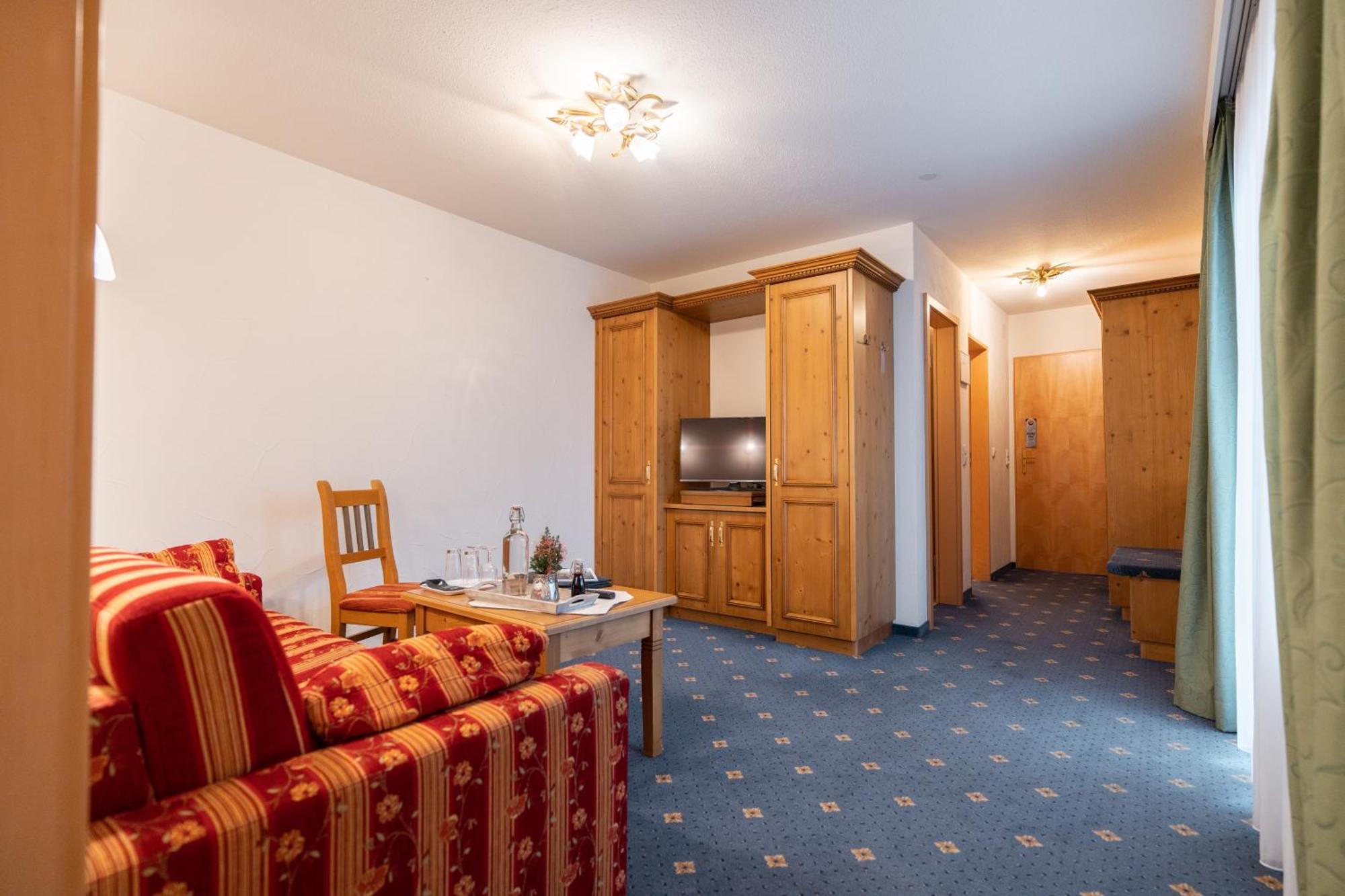 Haller'S Posthotel Riezlern Extérieur photo