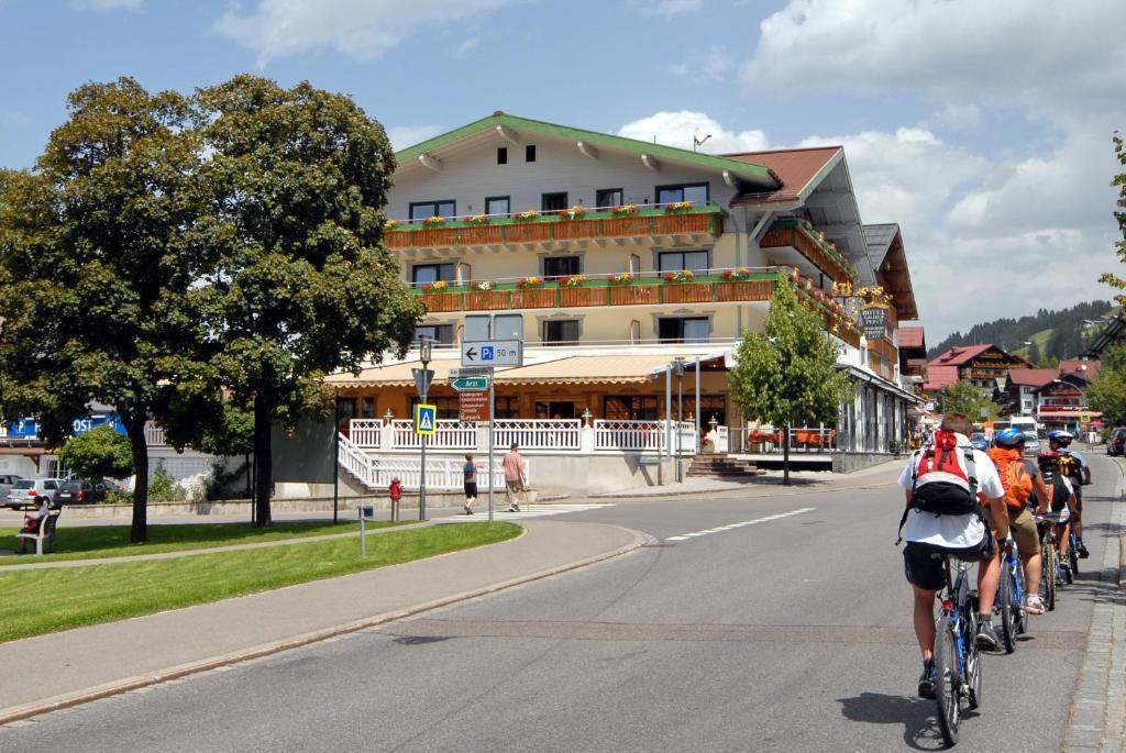 Haller'S Posthotel Riezlern Extérieur photo