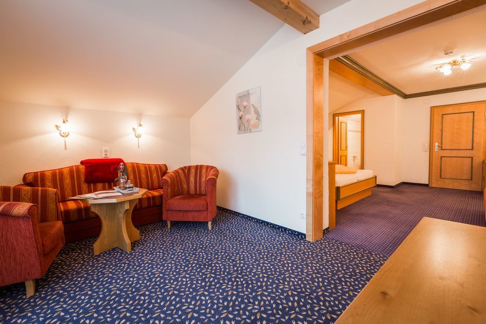 Haller'S Posthotel Riezlern Extérieur photo